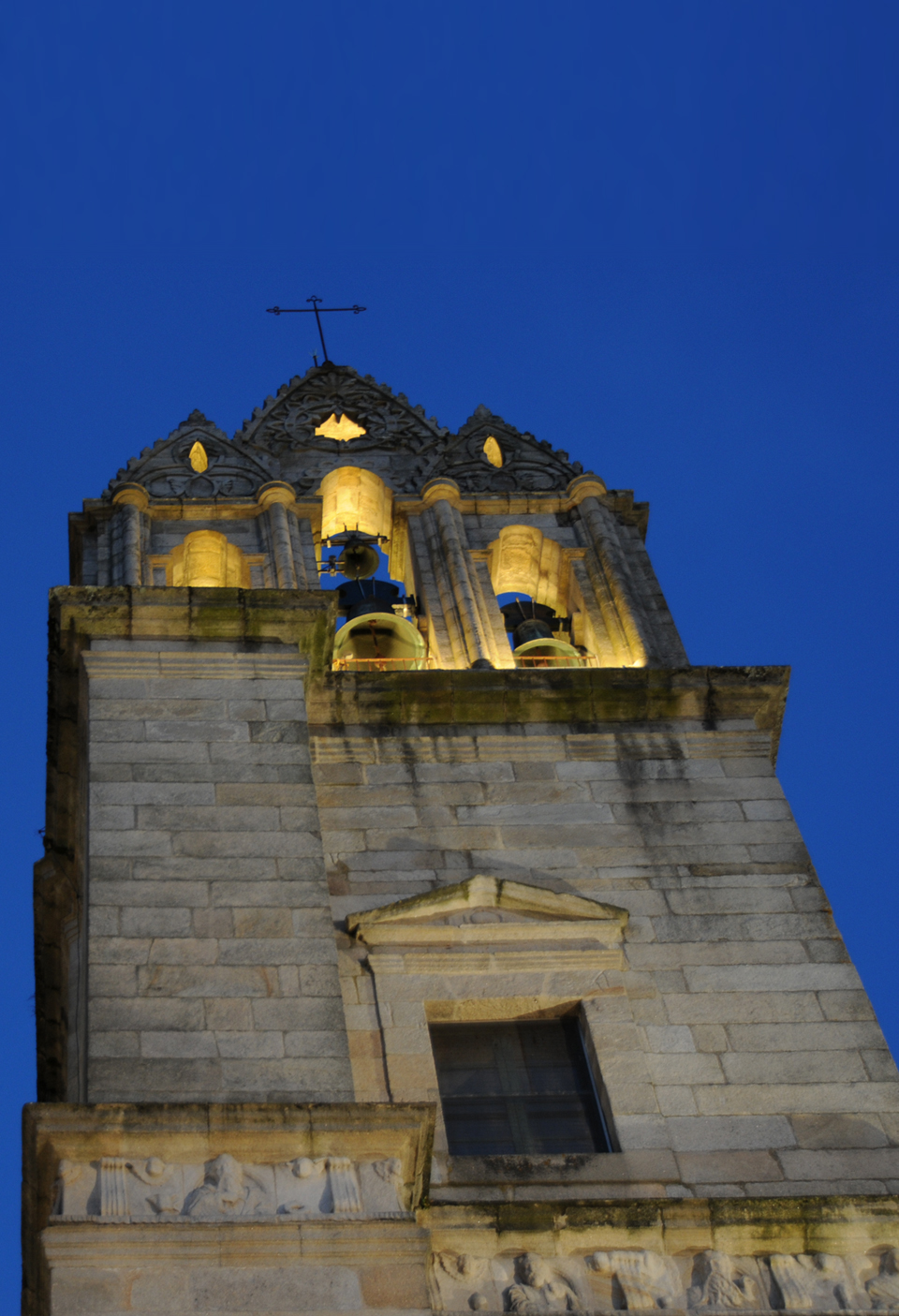 Projecte d'il·luminació de la Basílica de Pontevedra