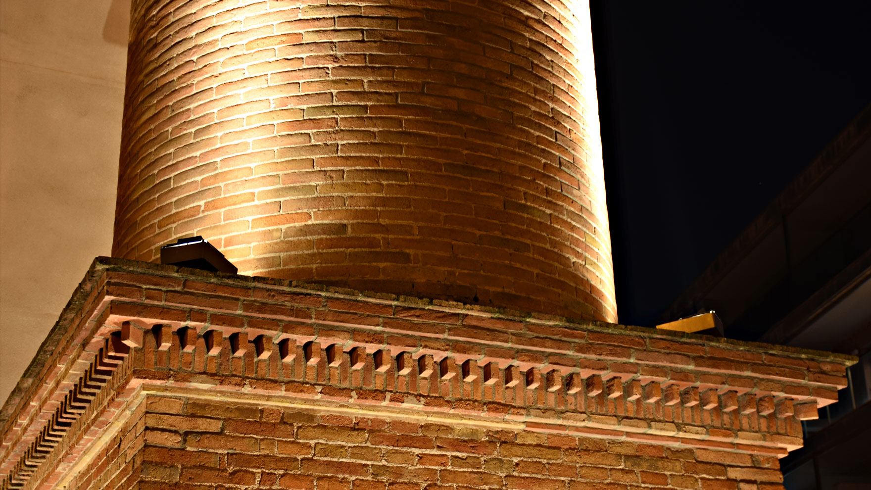 Iluminación de las chimeneas de Granollers